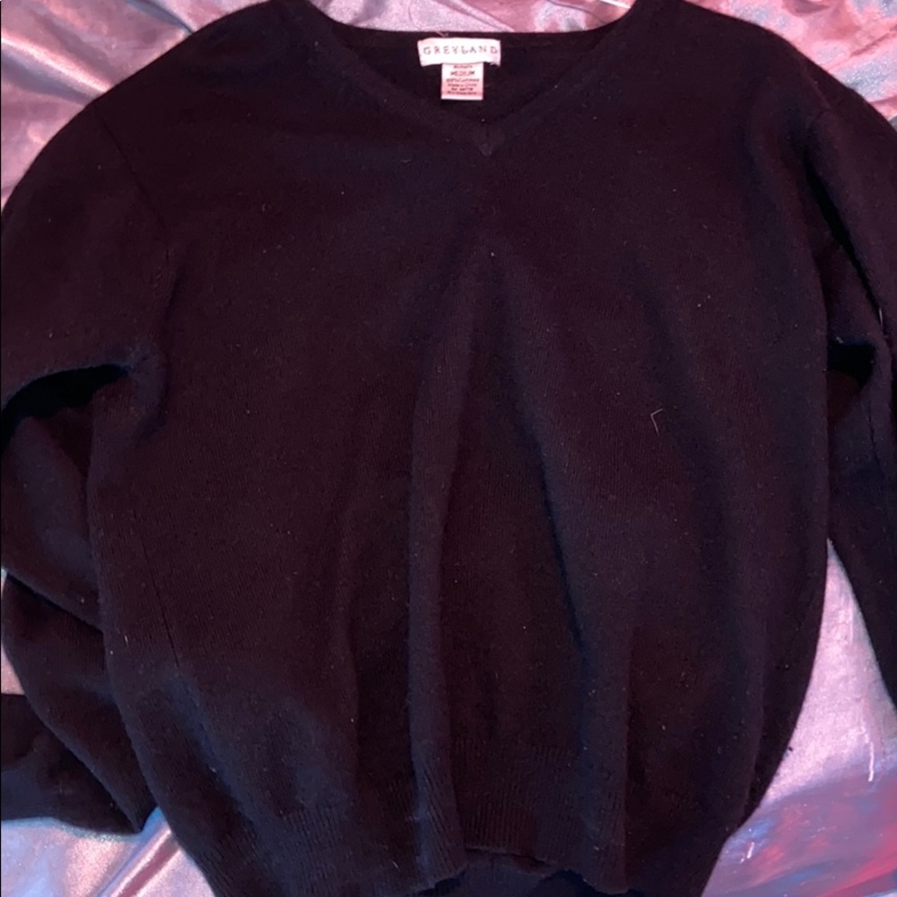 100% cashmere sweater